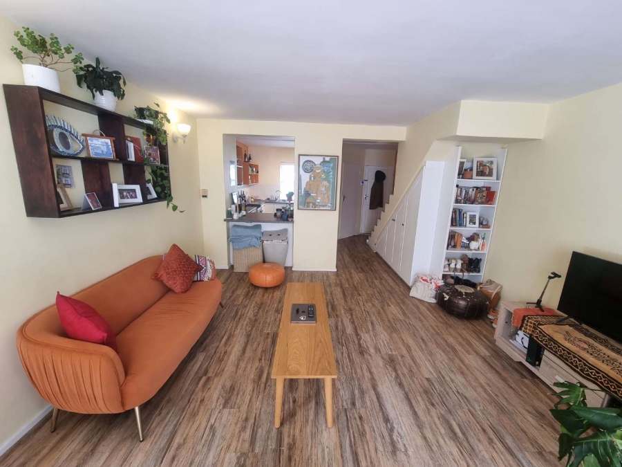 To Let 2 Bedroom Property for Rent in Claremont Upper Western Cape